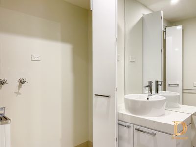 unit 201b / 57 Middleborough Road, Burwood East