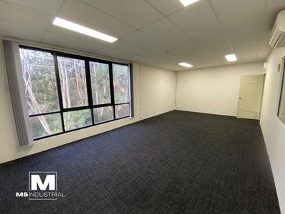 12 / 3 Kelso Crescent, Moorebank