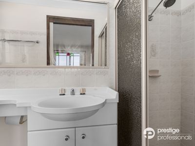 8 Cressbrook Drive, Wattle Grove