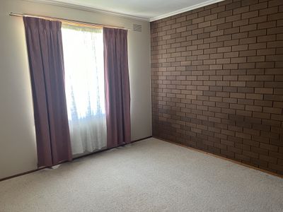 2 / 87 Calvert Street, Hamlyn Heights
