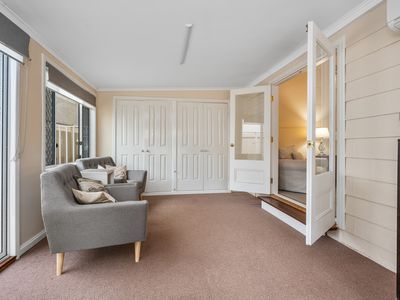 83 Varden Street, Piccadilly