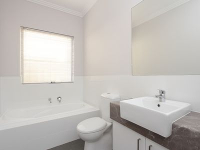 22C Emsworth Way, Balga