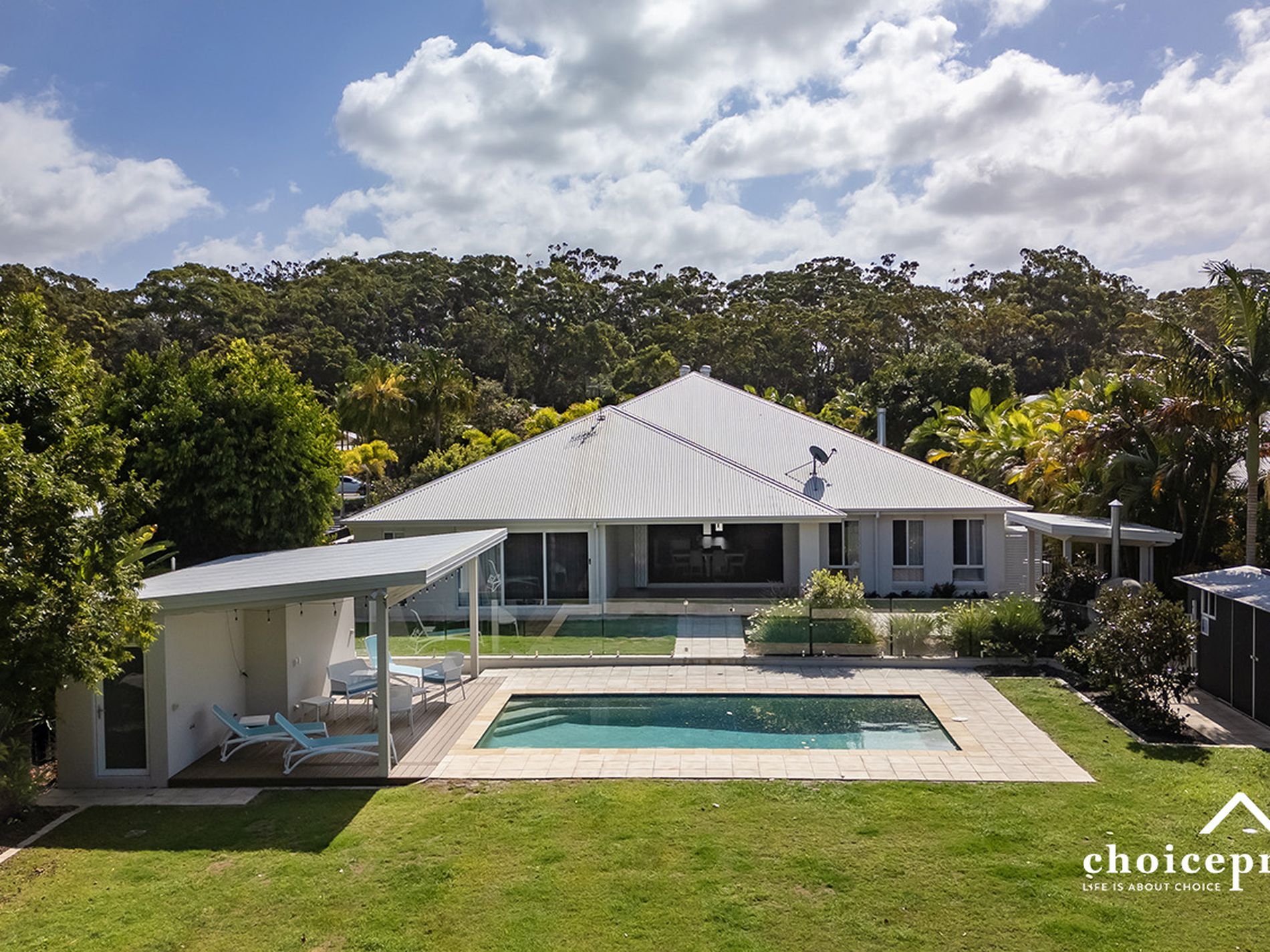 12 Attenuatta Place, Noosaville