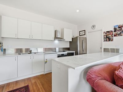 2 / 15 Station Road, Dover