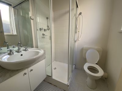 5 / 95 Summerhill Road, Footscray