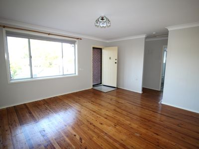 16 Gordon Avenue, Oak Flats