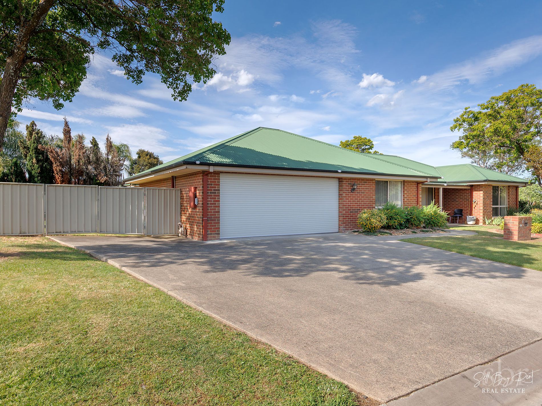 11 CLIFFORD COURT, Wodonga