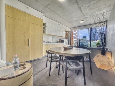701 / 33 Claremont Street, South Yarra