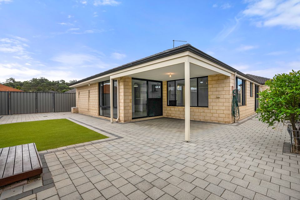 53 Colreavy Ramble, Baldivis