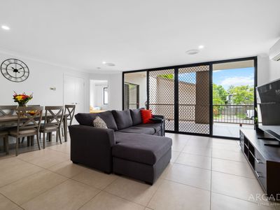 4 / 5 Livingstone Street, Yeerongpilly