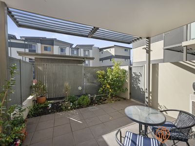 10 / 2 Trist Street, Franklin
