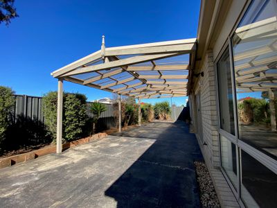 30 Clearwater Rise Parade, Truganina