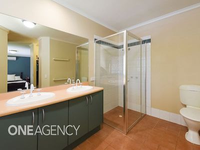 21 Toorak Place, Forest Lake