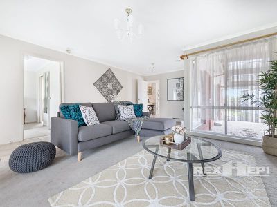54 Willora Crescent, Cranbourne West