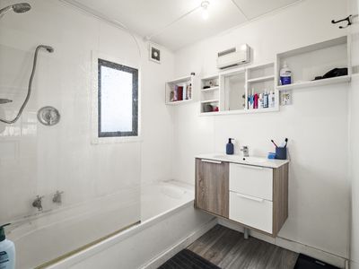 12 Kirkland Street, Green Island