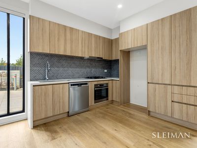 1 / 53 Surrey Drive, Keilor East