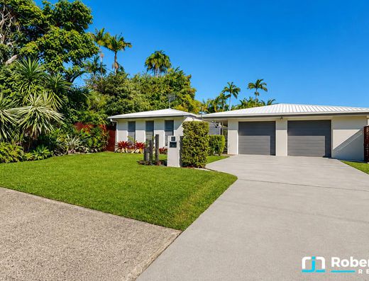 Spacious Family Living in the Heart of Old Tewantin image 1