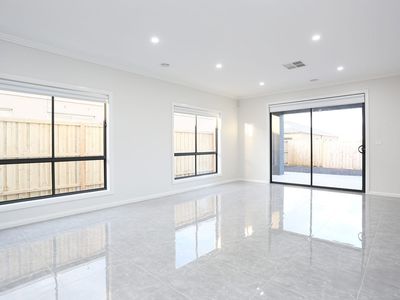 15 Ricotta Road, Manor Lakes