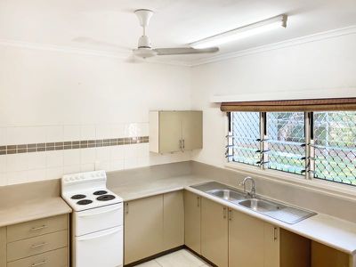 63 James Cct , Woodroffe