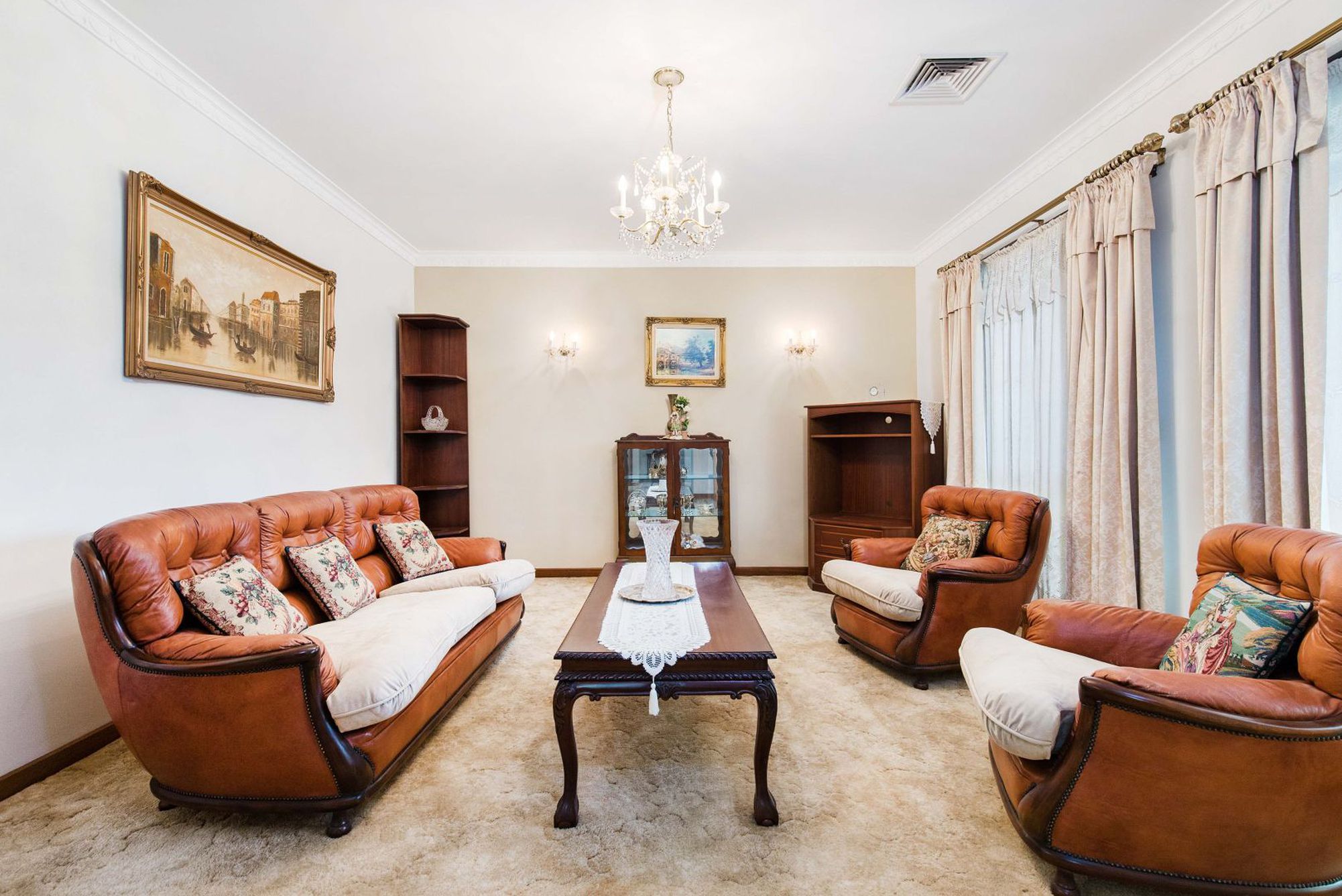 8 Sunbeam Road, Glynde