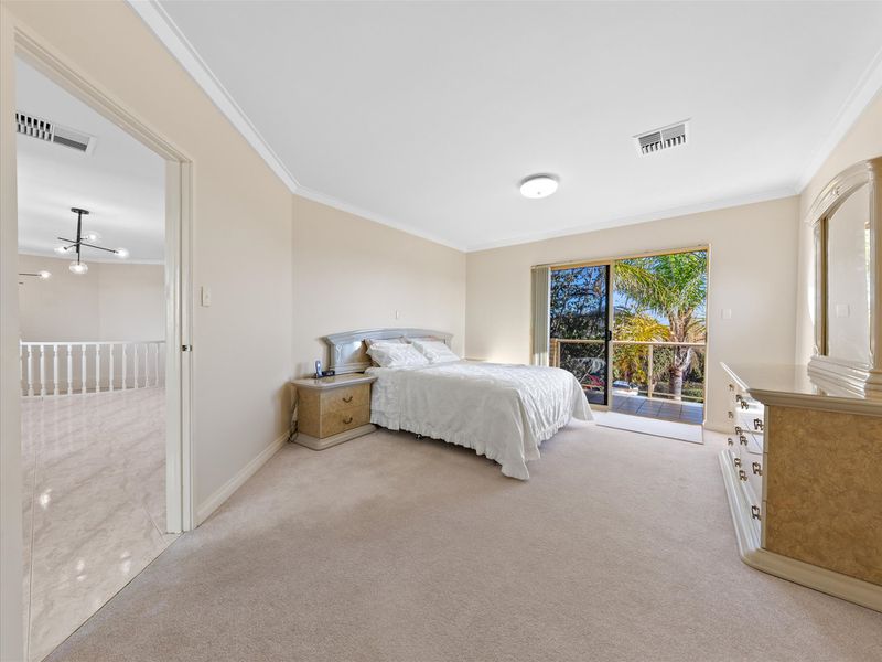 39 Castellon Crescent, Coogee