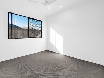 7 OSPREY STREET, Redbank Plains