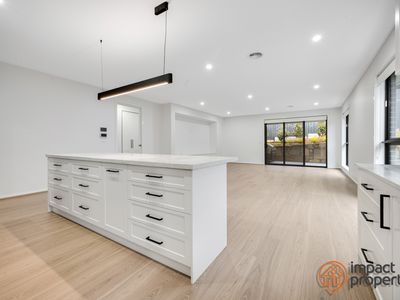 15 Alistair Knox Terrace, Taylor