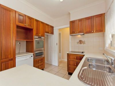 935 WAUGH ROAD , Albury