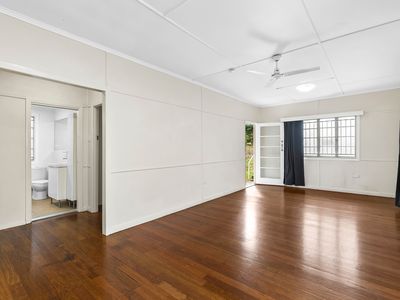 58 Gladstone Street, Indooroopilly