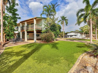 10 Calandrinia Court, Moulden
