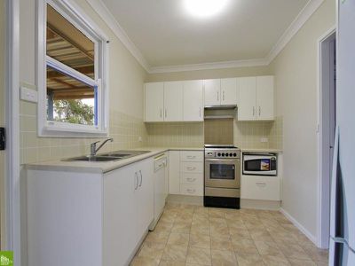 11 Girraween  Cres, Lake Illawarra