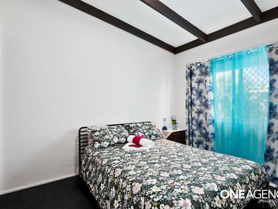 3 / 1 King Street, Urangan
