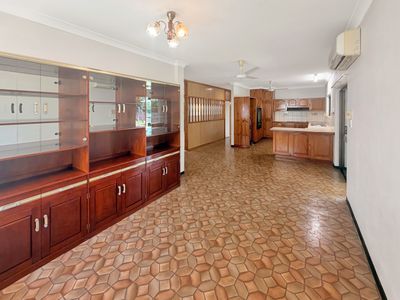 12 Mazlin Street, Atherton