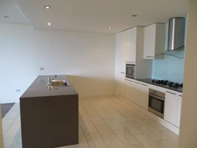 8 / 11-15 Church Street, Wollongong