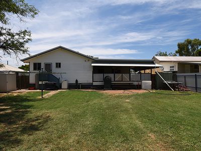 129 Wren Street, Longreach