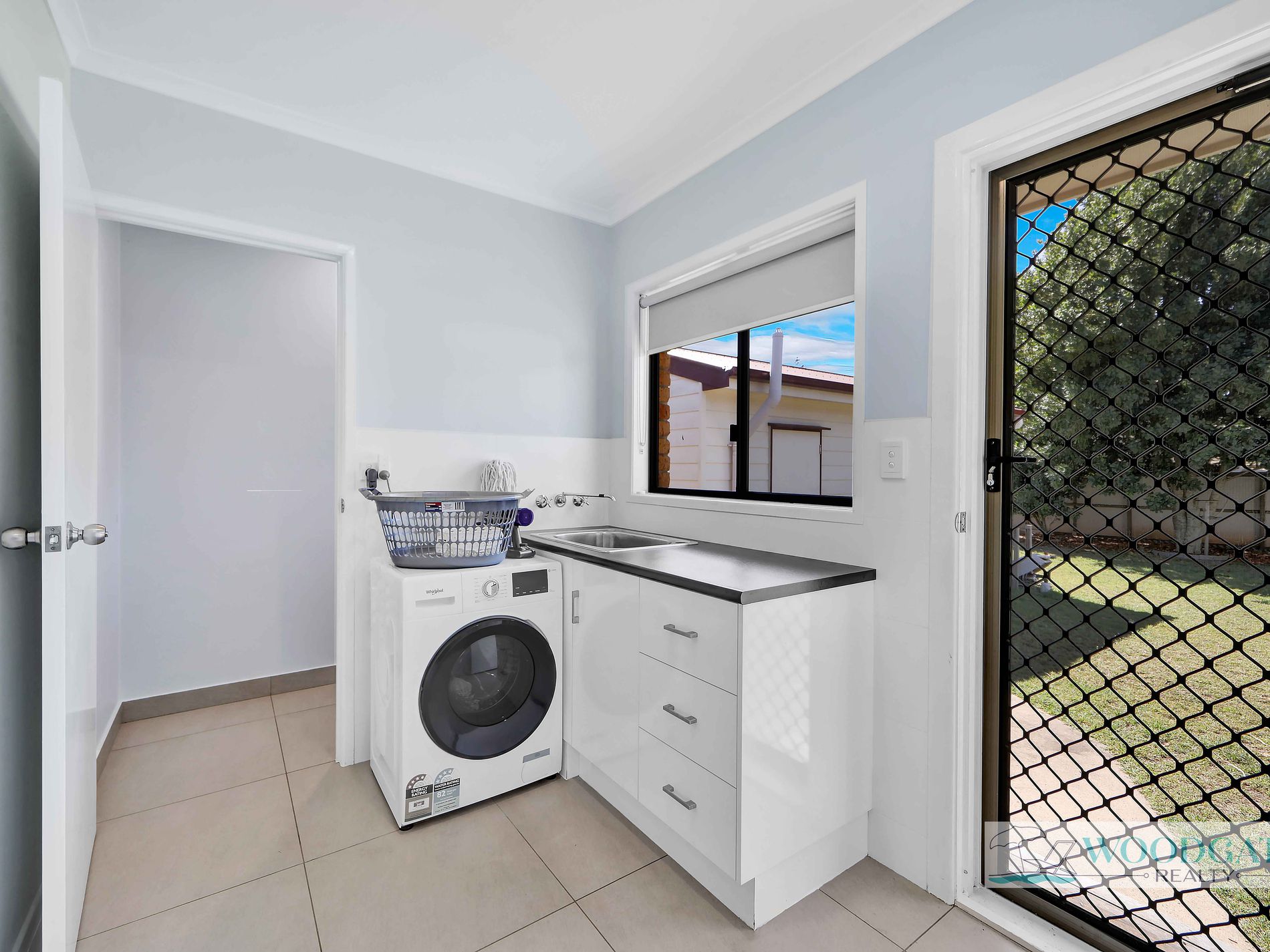 98 MACKEREL STREET, Woodgate