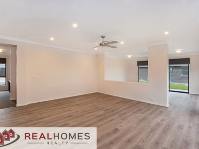 7 Casey Street, Oran Park