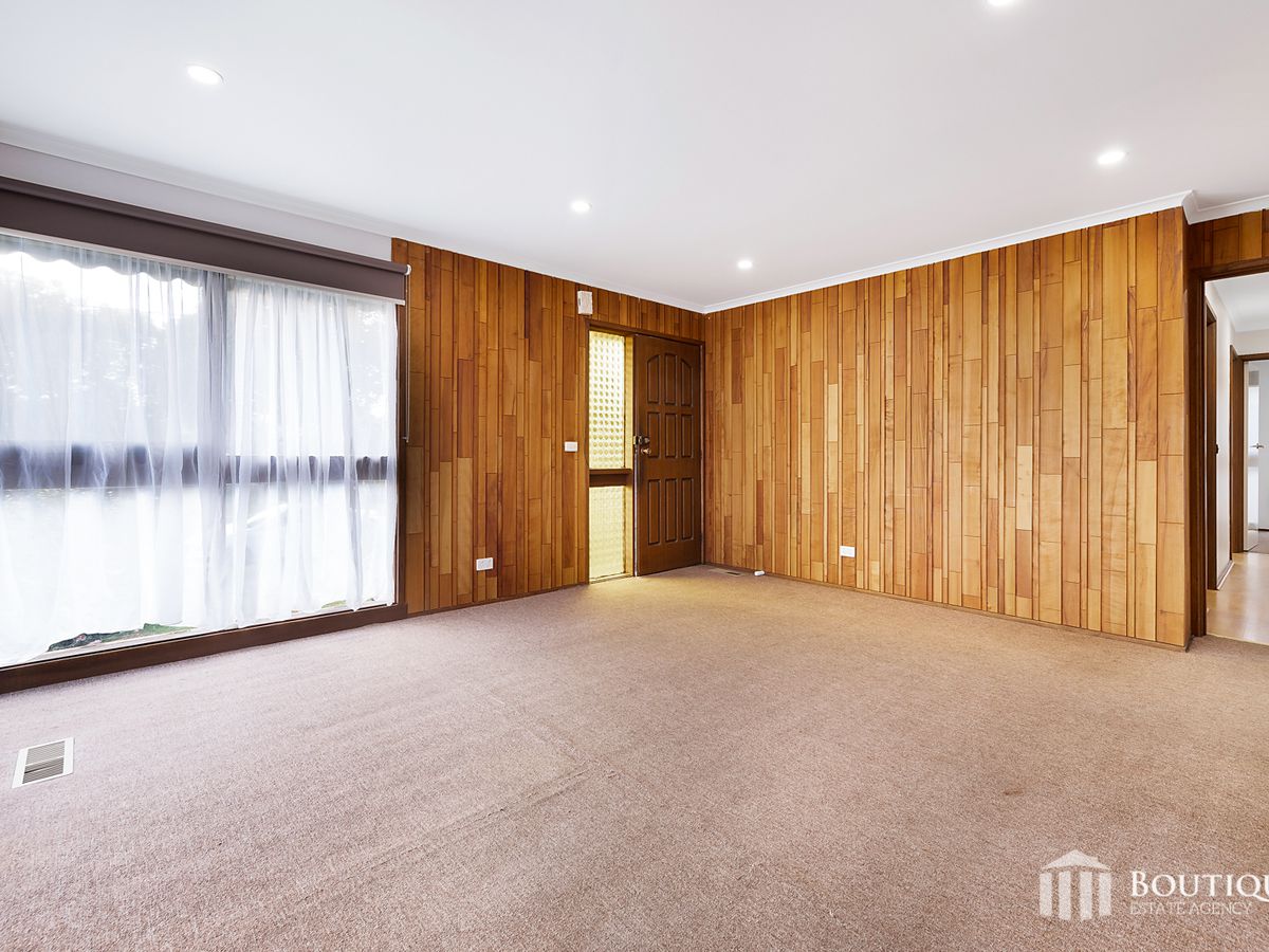 20 Whitehaven Crescent, Noble Park North