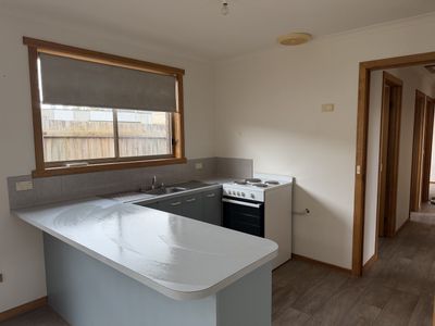 2 / 13 Jenner Street, Wynyard