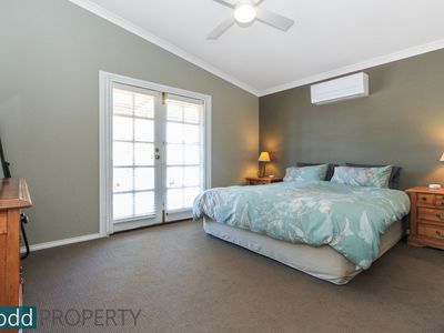 425 Adairs Lane, Heathcote