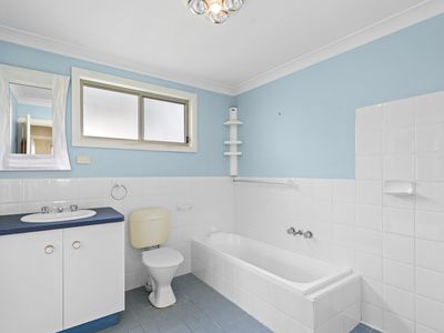 35 Hillcrest Road, Mirrabooka