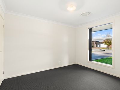 50 Bowerbird Street, South Nowra