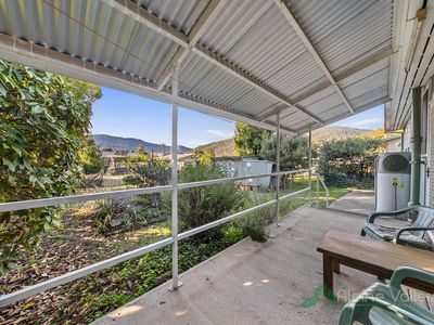 57 Freeburgh Avenue, Mount Beauty
