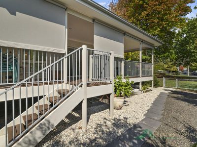 1 Kiewa Crescent, Mount Beauty