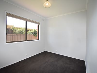 11 WENHAMS LANE, Wangaratta