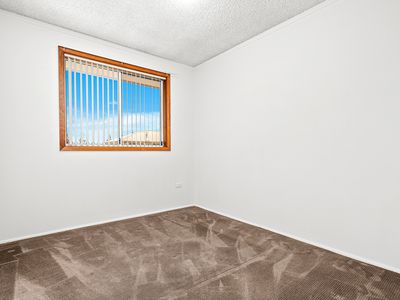 8 / 13 Peterborough Avenue, Lake Illawarra