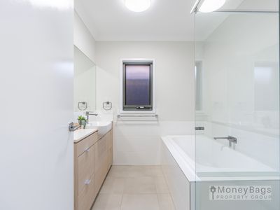 42 Cooper Crescent, Jimboomba