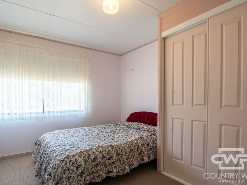 13 Deloraine Road, Emmaville