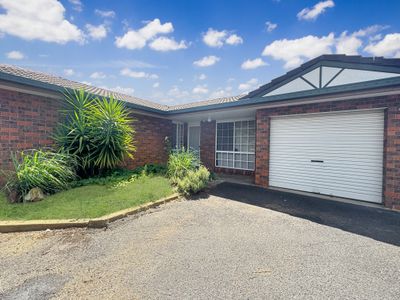4 / 69 Baird Drive, Dubbo