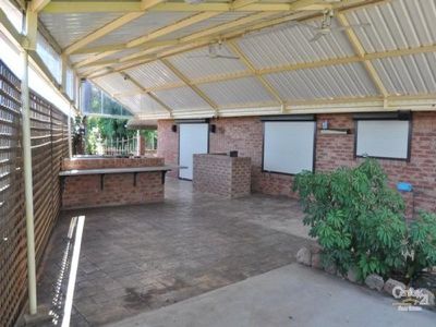 33 Chifley Drive, Dubbo